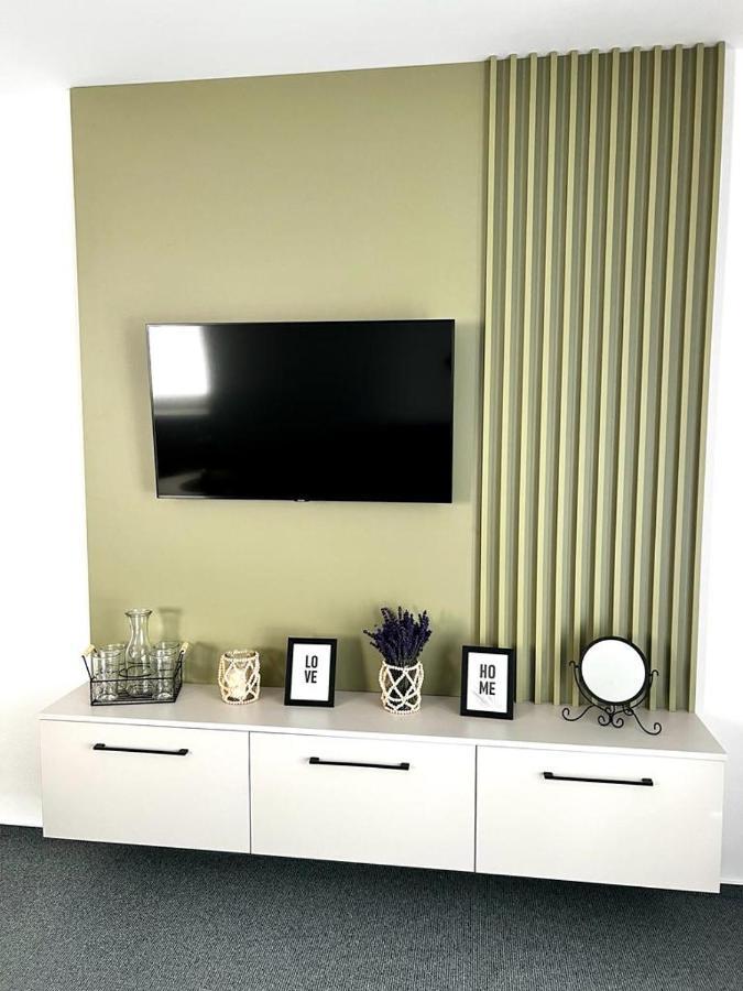 Urban Green Apartment Liptovský Mikuláš Buitenkant foto