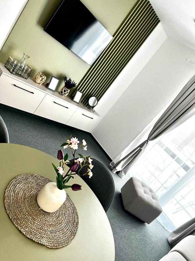 Urban Green Apartment Liptovský Mikuláš Buitenkant foto